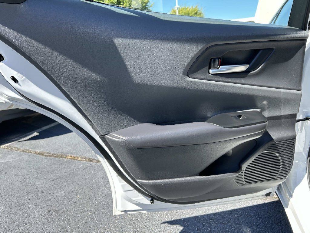 Used 2025 Toyota Prius XLE FWD image 13
