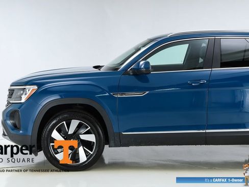 Used 2025 Volkswagen Atlas Cross Sport SEL AWD/4WD image 3