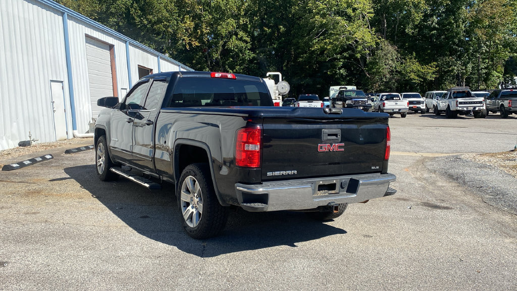 Used 2017 GMC Sierra 1500 SLE w/ SLE Value Package AWD/4WD image 7