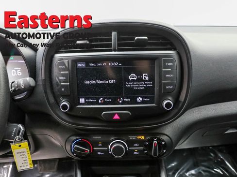 Used 2024 Kia Soul LX w/ Option Group 015 image 12