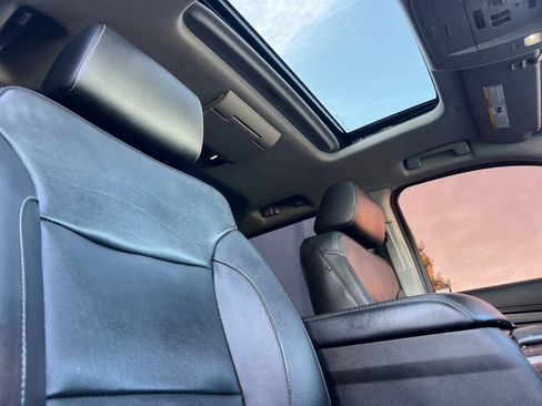 Used 2020 GMC Yukon SLT w/ Open Road Package image 19