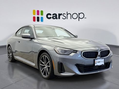 Used 2025 BMW 230i xDrive 230XI AWD w/ Premium Package image 7