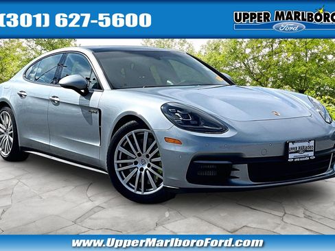 Used 2019 Porsche Panamera 4 image 1