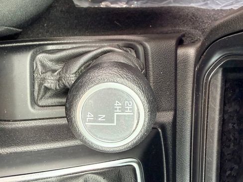 Used 2021 Jeep Wrangler Sport AWD/4WD image 7