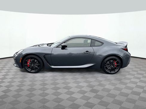 Used 2025 Toyota GR86 Premium w/ Performance Package image 9