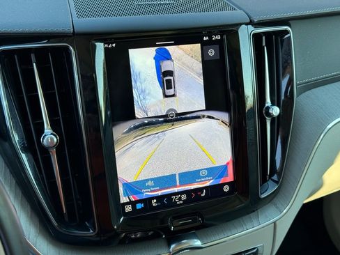 Used 2025 Volvo XC60 B5 Ultra w/ Protection Package Premier image 38