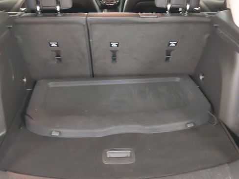 Used 2022 Buick Encore GX Select w/ Sport Touring Package AWD/4WD image 27