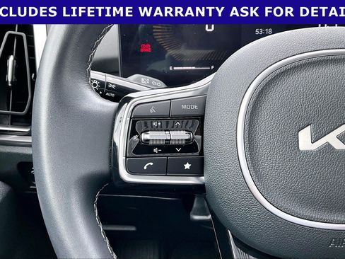 Used 2025 Kia Sorento S FWD image 15
