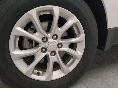 Used 2018 Chevrolet Equinox LT FWD image 31