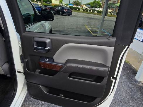 Used 2017 GMC Sierra 1500 SLT AWD/4WD image 21