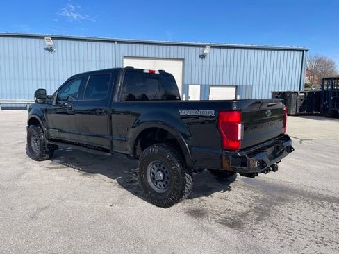 Used 2021 Ford F250 Lariat image 2