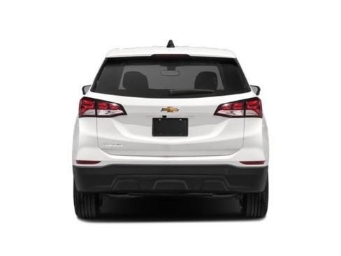 Certified 2024 Chevrolet Equinox LT w/ LPO, Floor Liner Package FWD image 9