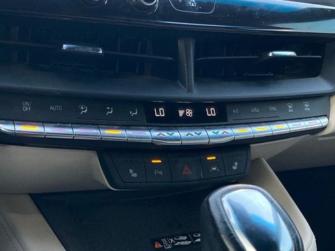 Used 2023 Cadillac CT4 Luxury w/ Cold Weather Package RWD image 21