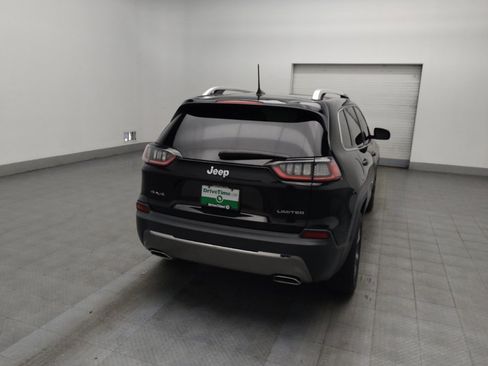 Used 2019 Jeep Cherokee Limited AWD/4WD image 7