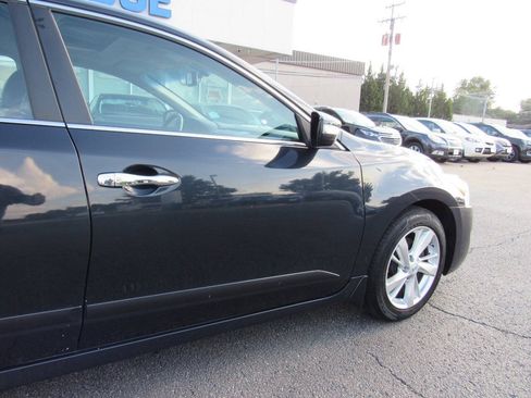 Used 2014 Nissan Altima 2.5 SL w/ Technology Package FWD image 7