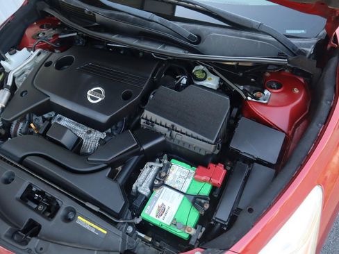 Used 2015 Nissan Altima 2.5 SV FWD image 31
