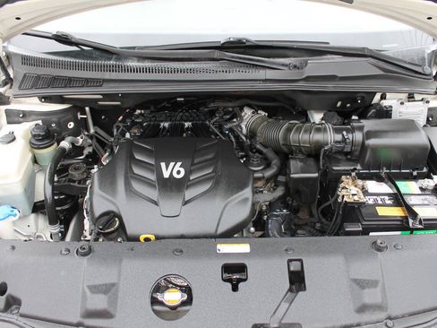 Used 2012 Kia Sedona EX w/ Luxury Pkg FWD image 38