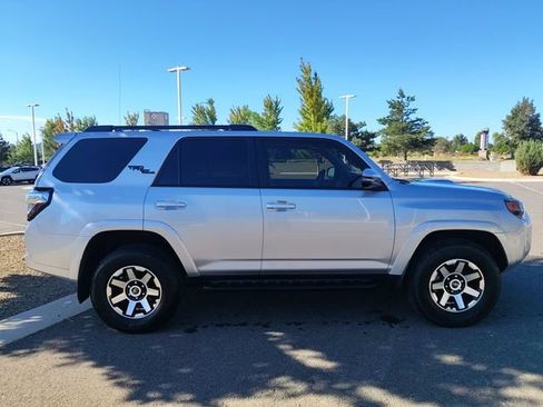 Used 2024 Toyota 4Runner TRD Off-Road Premium w/ Moonroof Package AWD/4WD image 2