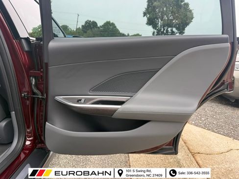 Used 2024 Lucid Air Touring AWD/4WD image 23