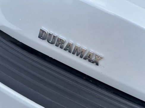 Used 2023 Chevrolet Tahoe Premier AWD/4WD image 9