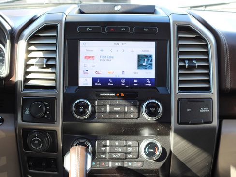 Used 2019 Ford F150 Limited image 18