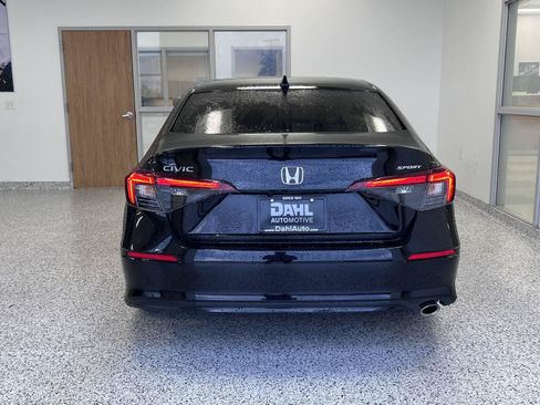 Used 2025 Honda Civic Sport image 14