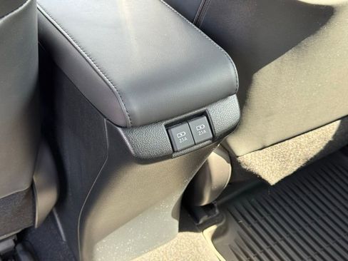 Certified 2022 Toyota Prius XLE image 15