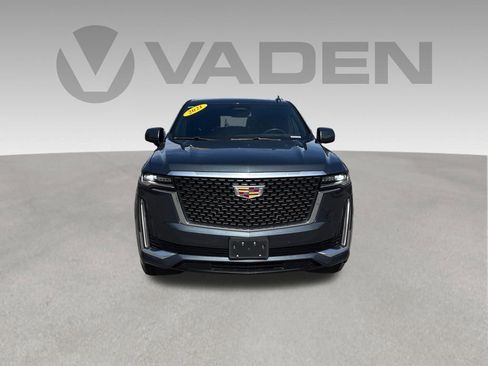 Used 2021 Cadillac Escalade Luxury AWD/4WD image 2