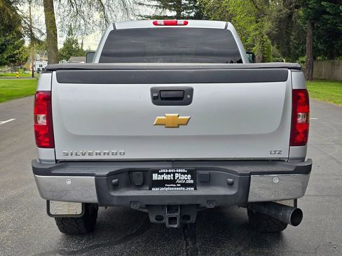 Used 2013 Chevrolet Silverado 2500 LTZ AWD/4WD image 5