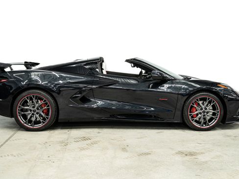 Used 2023 Chevrolet Corvette Stingray Premium Cpe w/ Z51 Performance Package RWD image 45