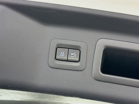 Used 2025 MAZDA CX-90 3.3 Turbo w/ Premium Plus Pkg image 33