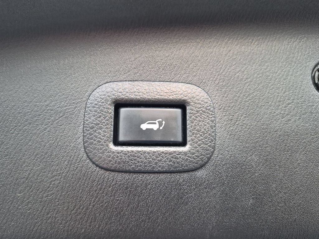 Used 2022 INFINITI QX80 Sensory w/ All-Season Package AWD/4WD image 31