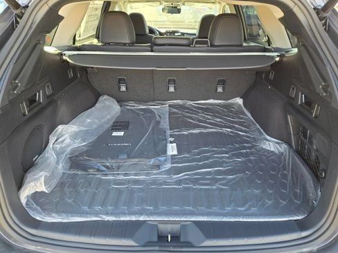 Used 2025 Subaru Outback Touring XT AWD/4WD image 14