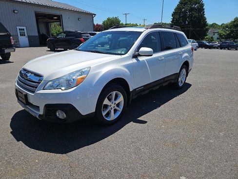Used 2013 Subaru Outback 2.5i Limited w/ Moonroof Pkg AWD/4WD image 7