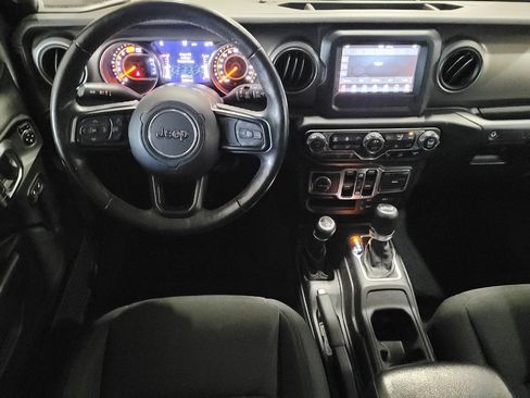 Used 2018 Jeep Wrangler Unlimited Sport S AWD/4WD image 22