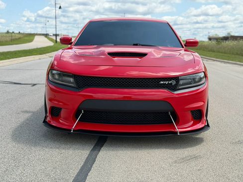 Used 2016 Dodge Charger SRT Hellcat RWD image 2