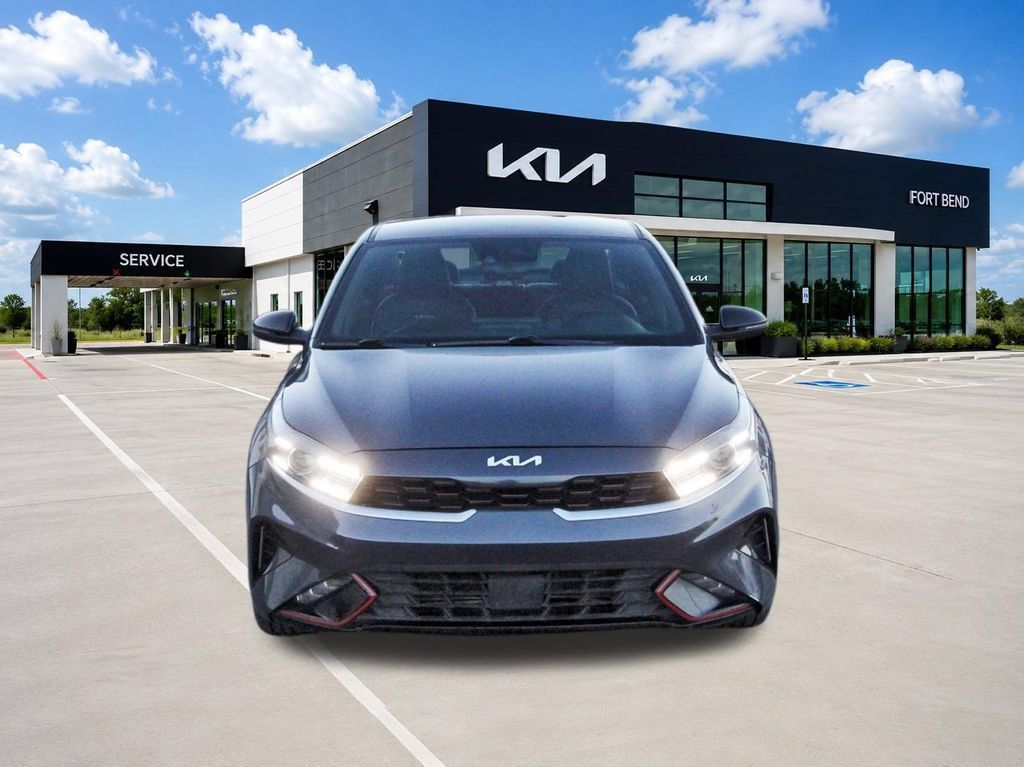 Used 2022 Kia Forte GT-Line w/ GT-Line Technology Package FWD image 2