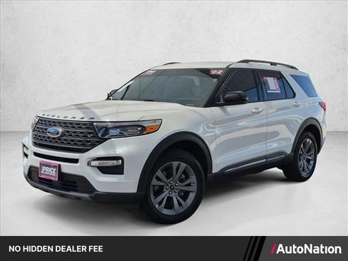 Used 2022 Ford Explorer XLT w/ Equipment Group 202A AWD/4WD image 1