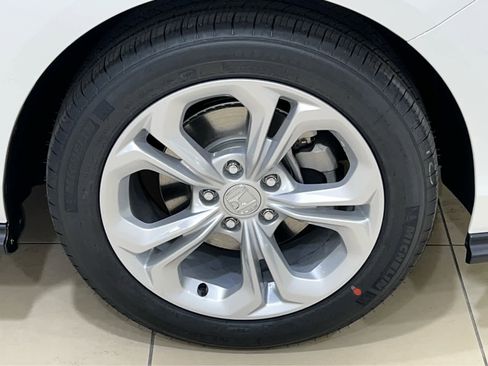 New 2025 Honda Accord LX image 5