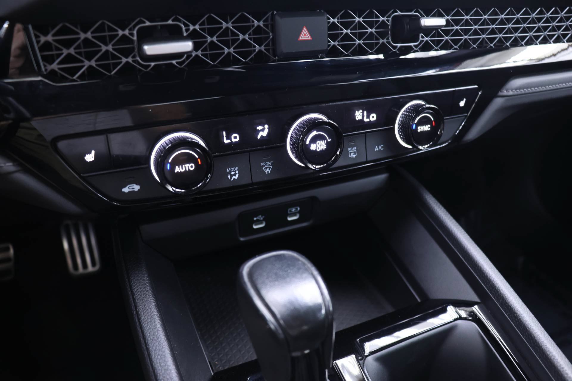 Used 2023 Honda Accord Sport-L image 6