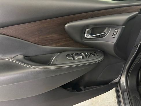 Used 2020 Nissan Murano Platinum FWD image 11