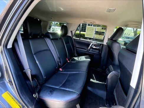 Used 2021 Toyota 4Runner TRD Off-Road Premium AWD/4WD image 20
