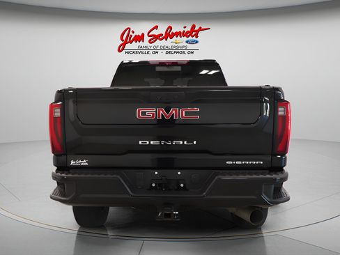 Used 2024 GMC Sierra 2500 Denali w/ Denali Reserve Package AWD/4WD image 4