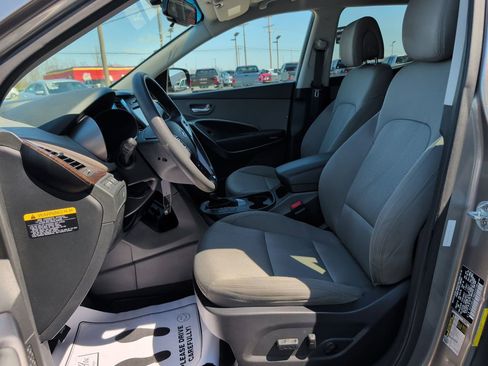 Used 2017 Hyundai Santa Fe Sport image 8