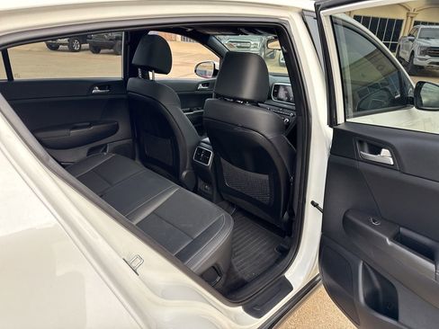 Used 2022 Kia Sportage Nightfall Edition image 13