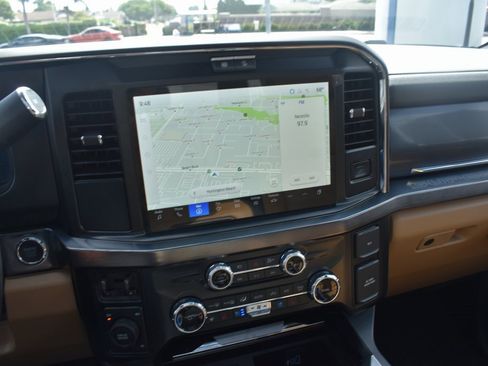 Used 2025 Ford F450 Lariat w/ FX4 Off-Road Package image 26