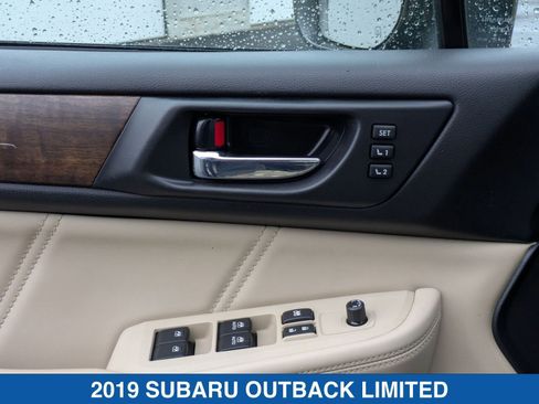 Used 2019 Subaru Outback 2.5i Limited AWD/4WD image 13