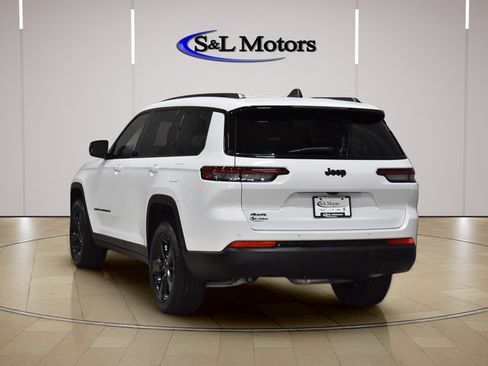 Used 2024 Jeep Grand Cherokee L Altitude AWD/4WD image 6