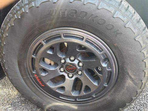 Used 2025 Nissan Frontier PRO-4X w/ Pro Premium Package AWD/4WD image 4