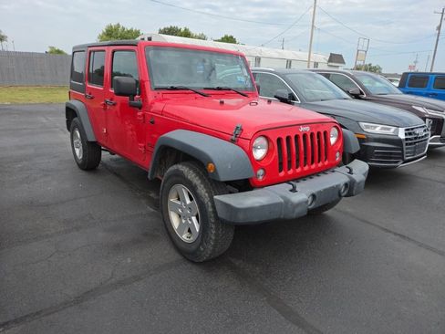 Used 2018 Jeep Wrangler Unlimited Sport S AWD/4WD image 2